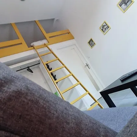 Trzypokojowy Damrota 4 * Katoviçe