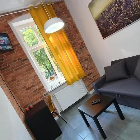 Hostel Trzypokojowy Damrota 4 Katoviçe